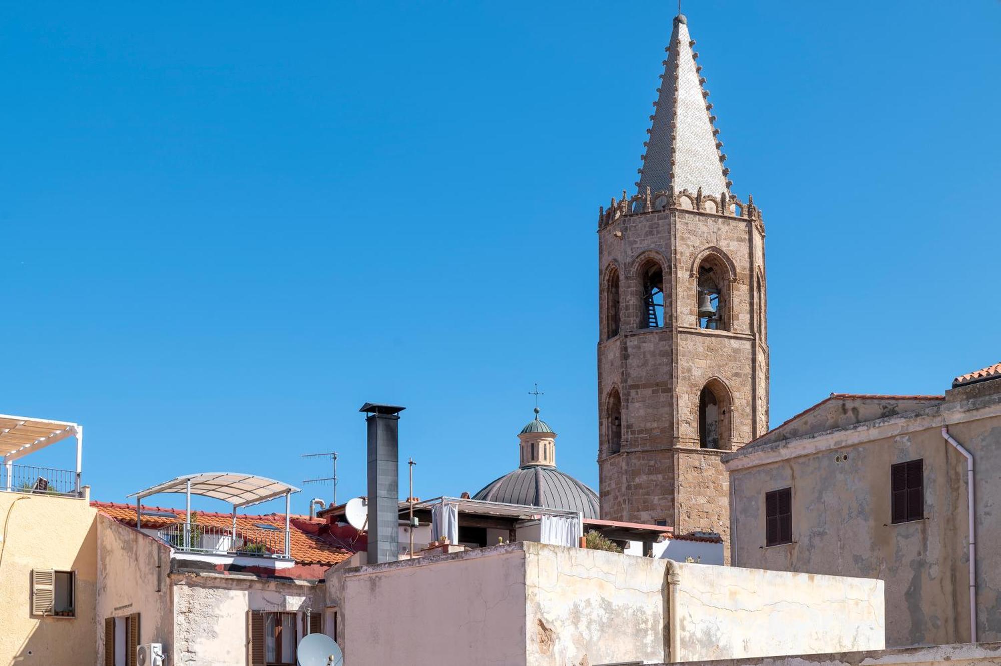 Sardinia Re - La Roda Old Town *